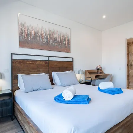 דירה Modern Two Bedroom By Ideal Homes *